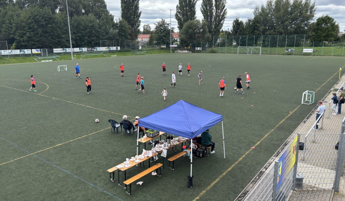 Kaffeetafel Aktiv | Gehfußball